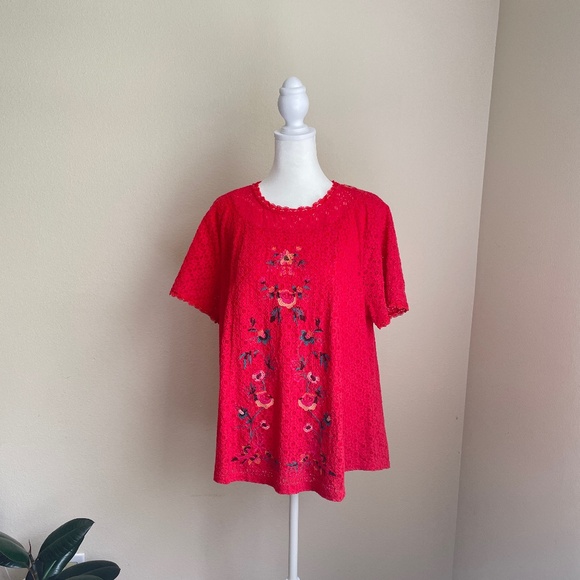 Altar'd State RED embroidered crochet swing top M - Picture 2 of 16